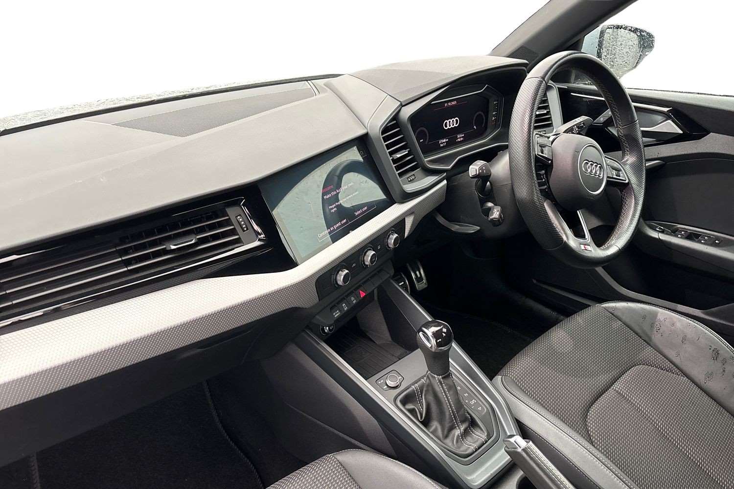 Used Audi A1 2021 for sale - 76661739: Photo 2