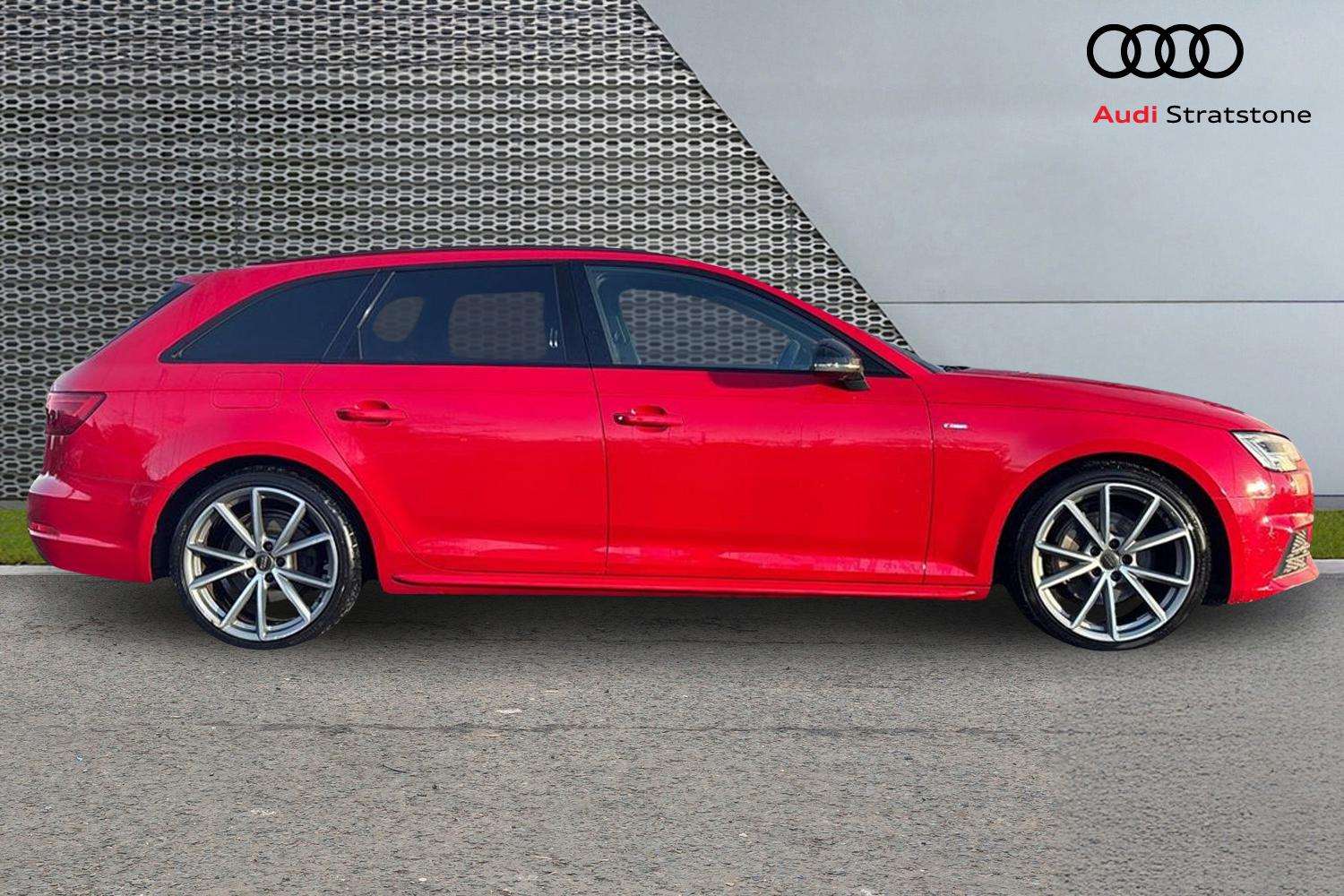 Used Audi A4 2017 for sale - 77112364: Photo 4