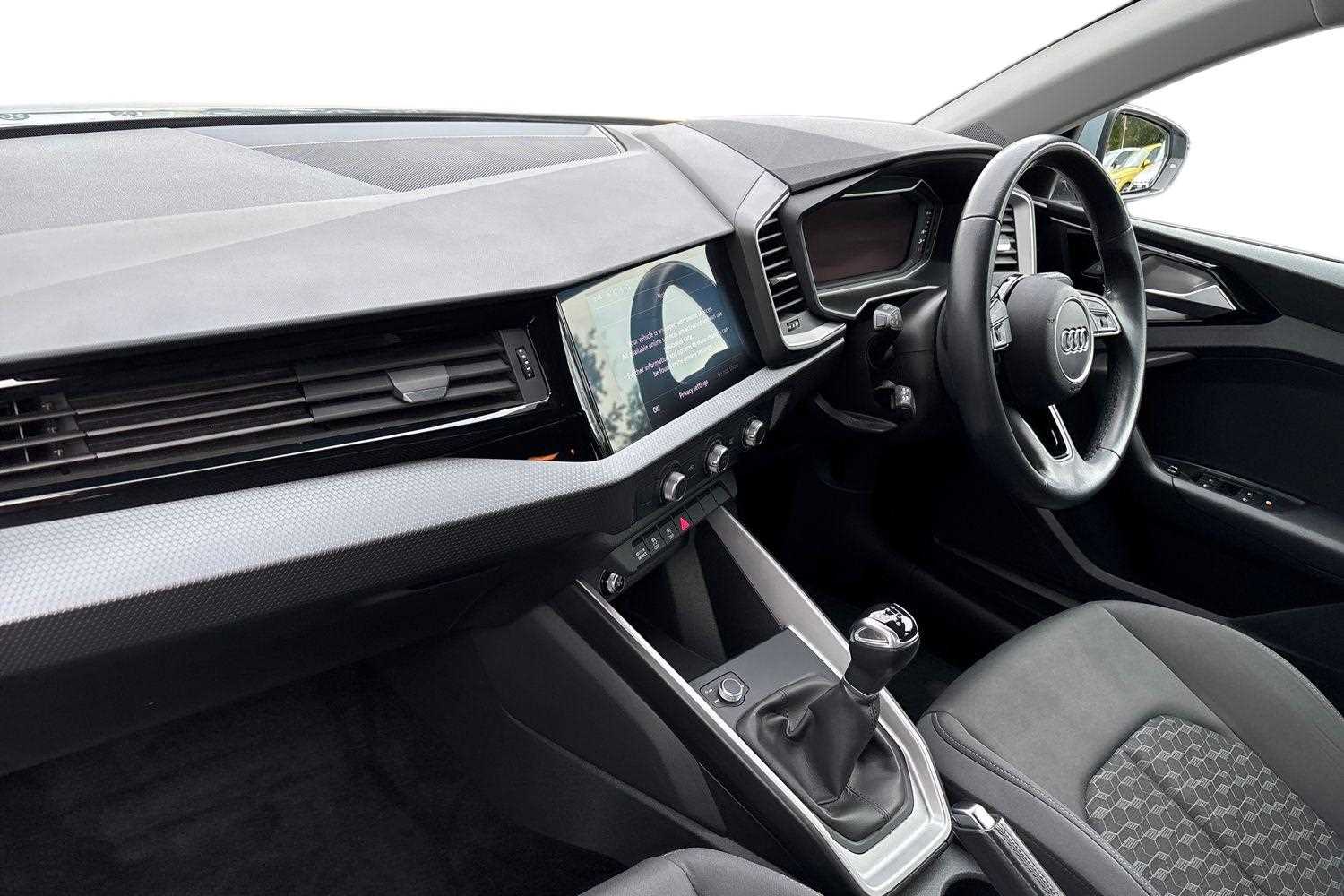 Used Audi A1 2022 for sale - 76460600: Photo 2