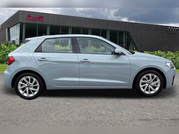 Used Audi A1 2022 for sale - 76460600: Photo