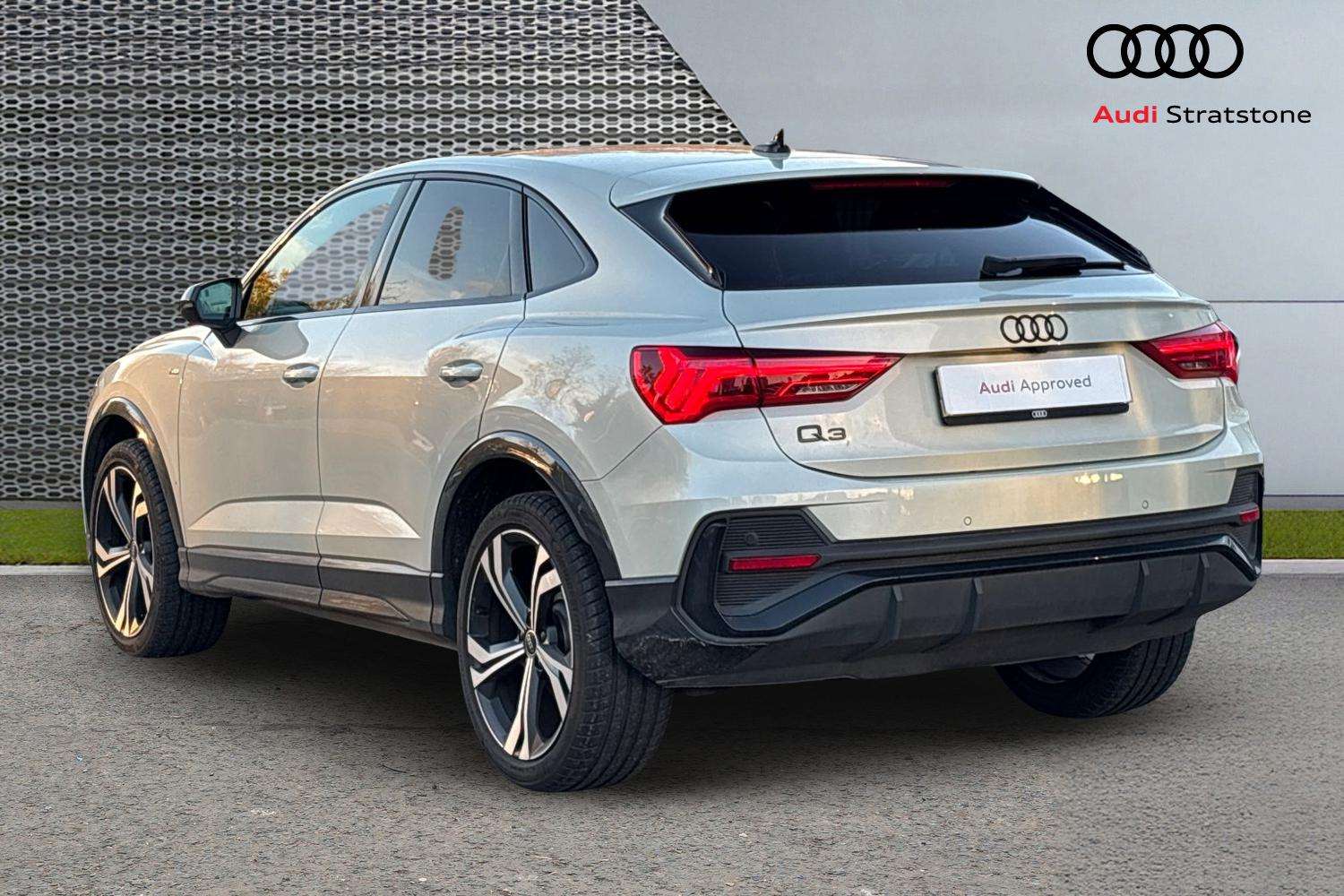 Used Audi Q3 2025 for sale - 76411323: Photo 3