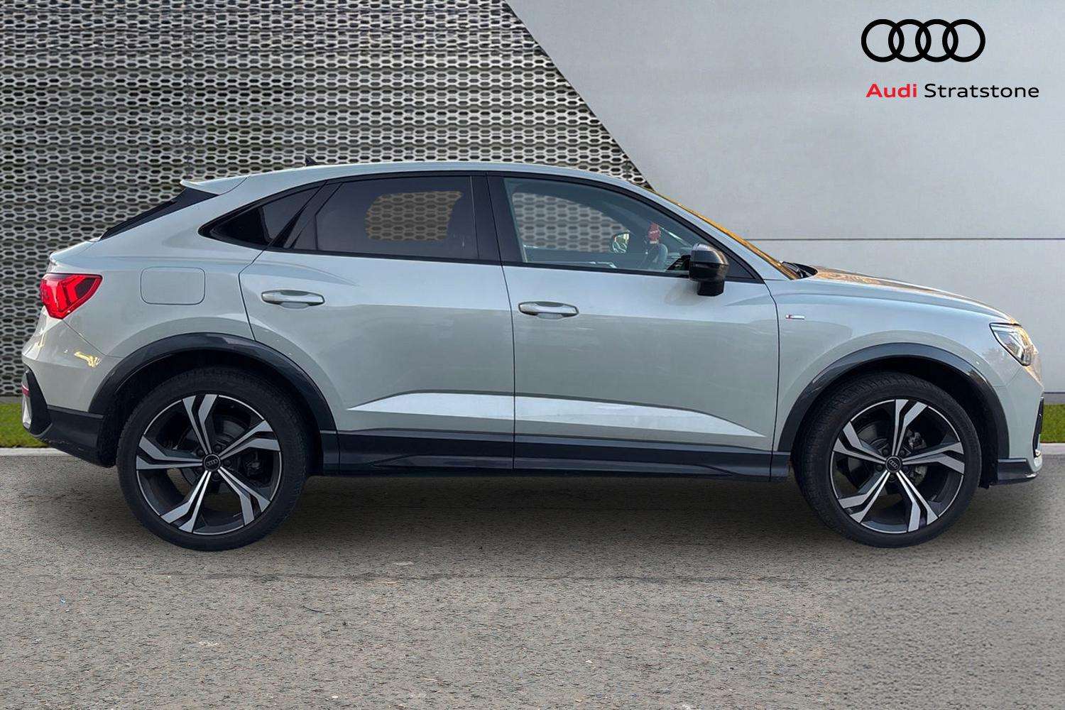 Used Audi Q3 2025 for sale - 76411323: Photo 4