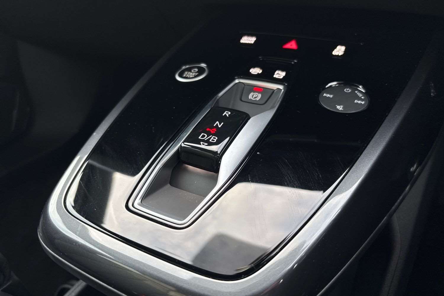 Used Audi Q4 e-tron 2025 for sale - 78024461: Photo 15