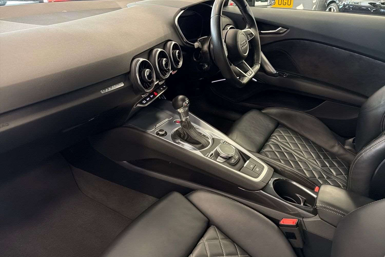 Used Audi TT 2021 for sale - 77648898: Photo 2