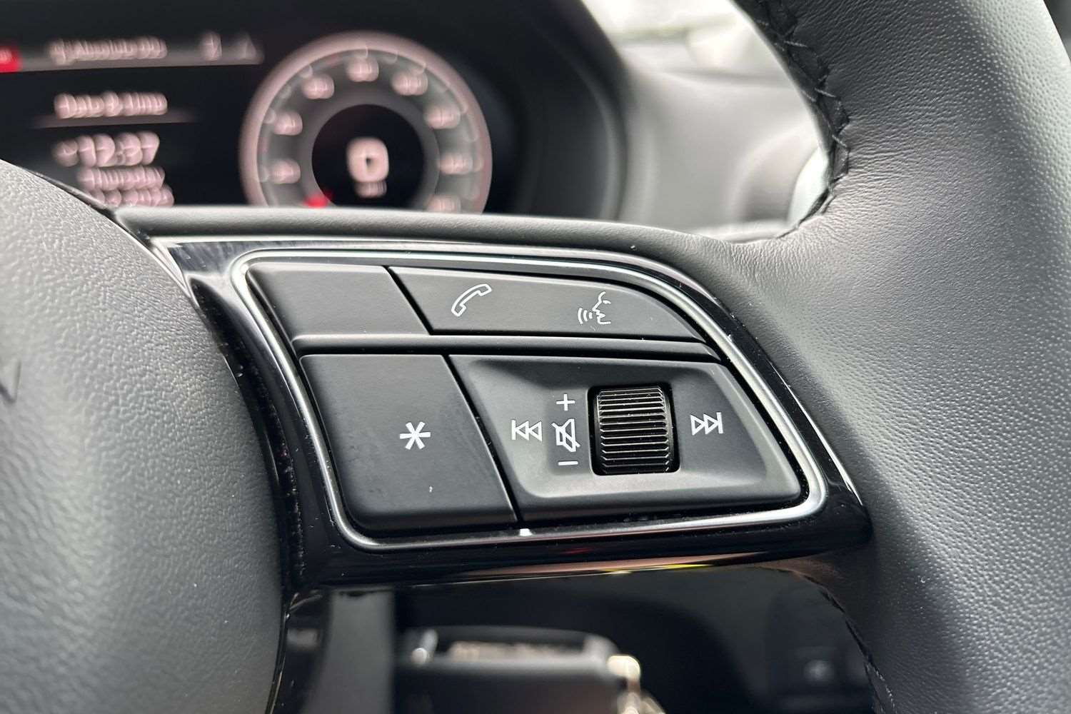 Used Audi Q2 2025 for sale - 77553110: Photo 17