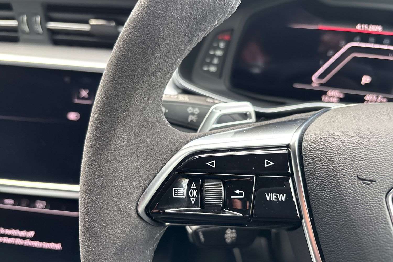 Used Audi RS6 2025 for sale - 76540884: Photo 16