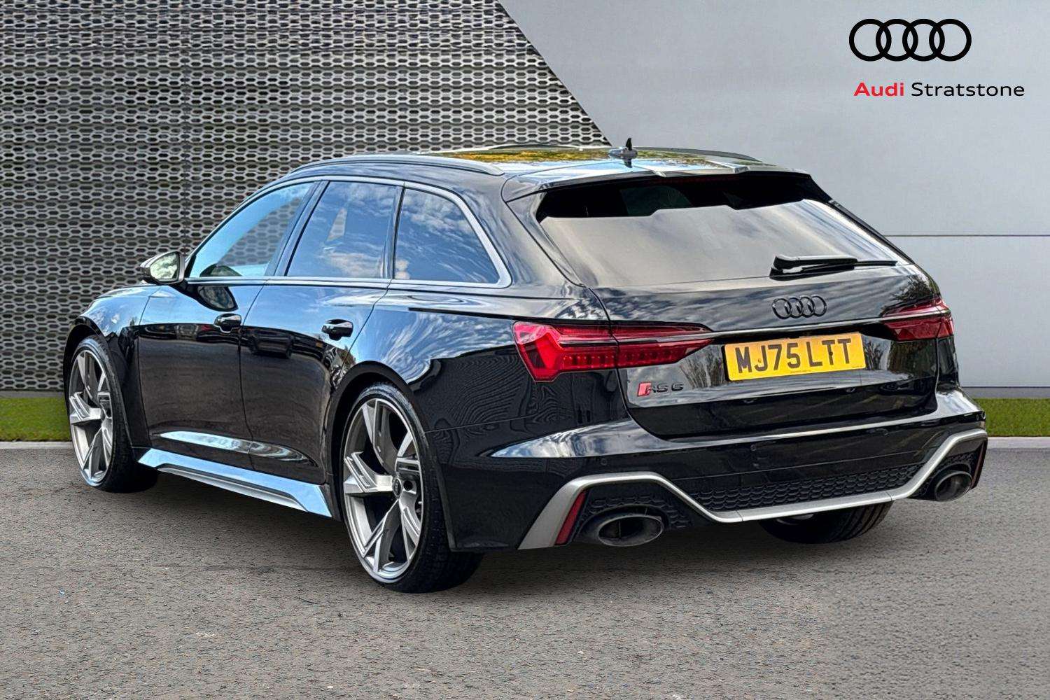 Used Audi RS6 2025 for sale - 76540884: Photo 3