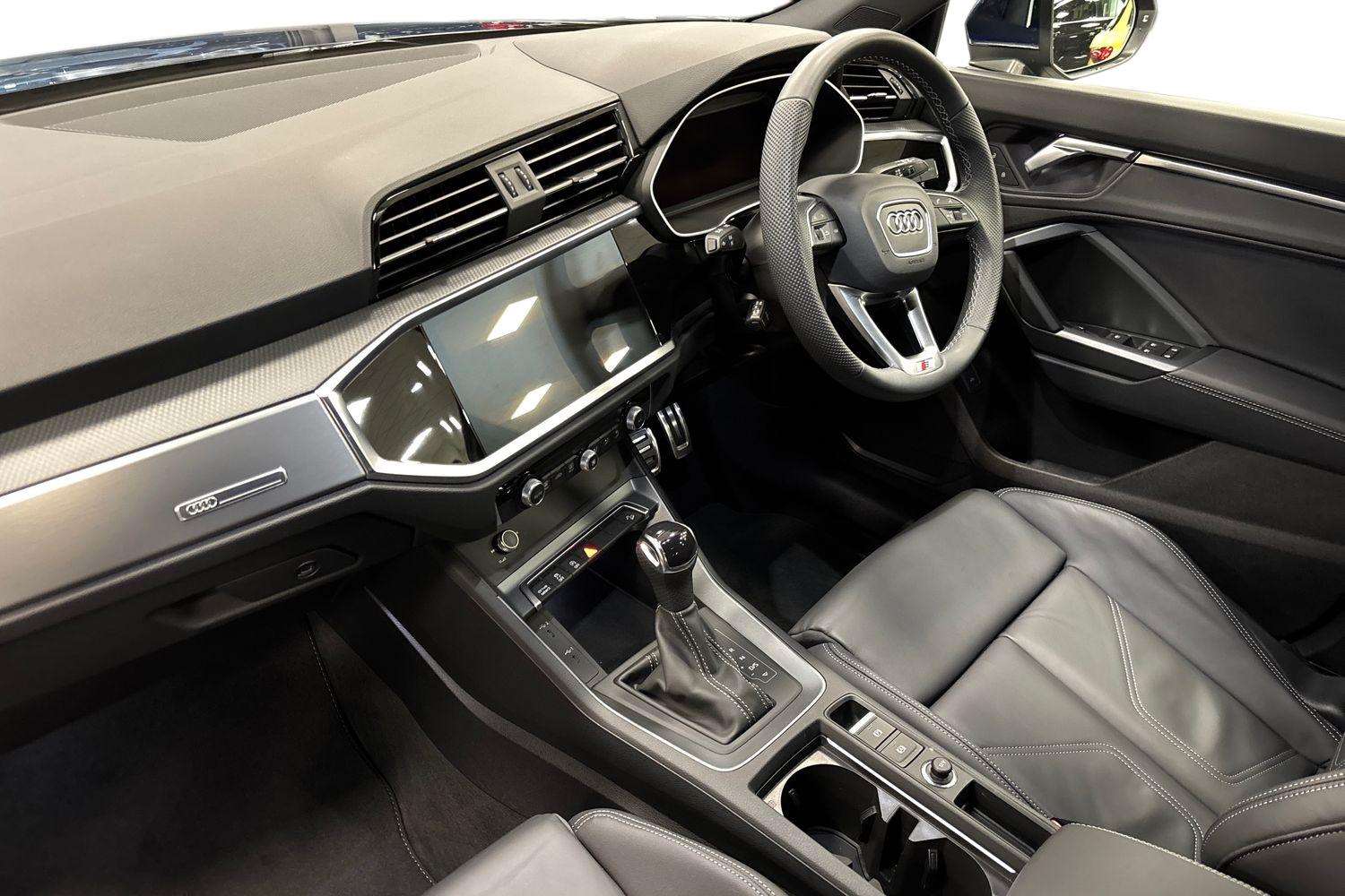 Used Audi Q3 2025 for sale - 76553190: Photo 2