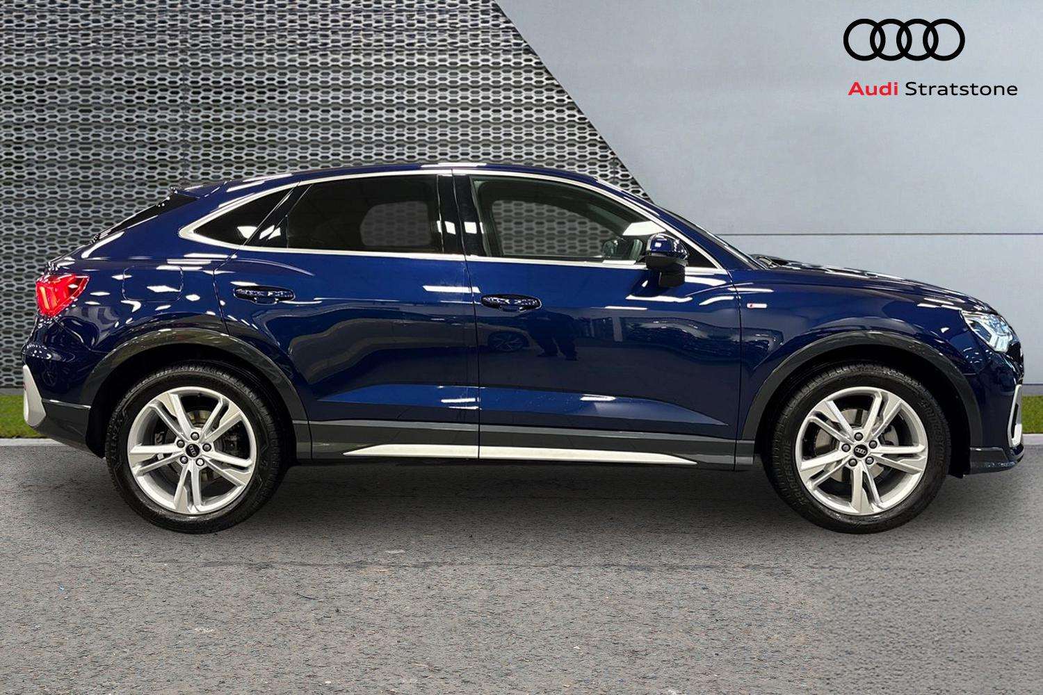 Used Audi Q3 2025 for sale - 76553190: Photo 4