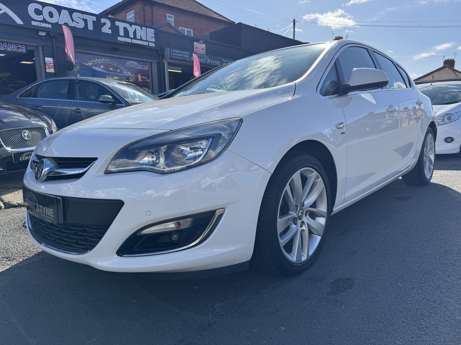 Used Vauxhall Astra 2014 for sale - 78168924: Photo 1