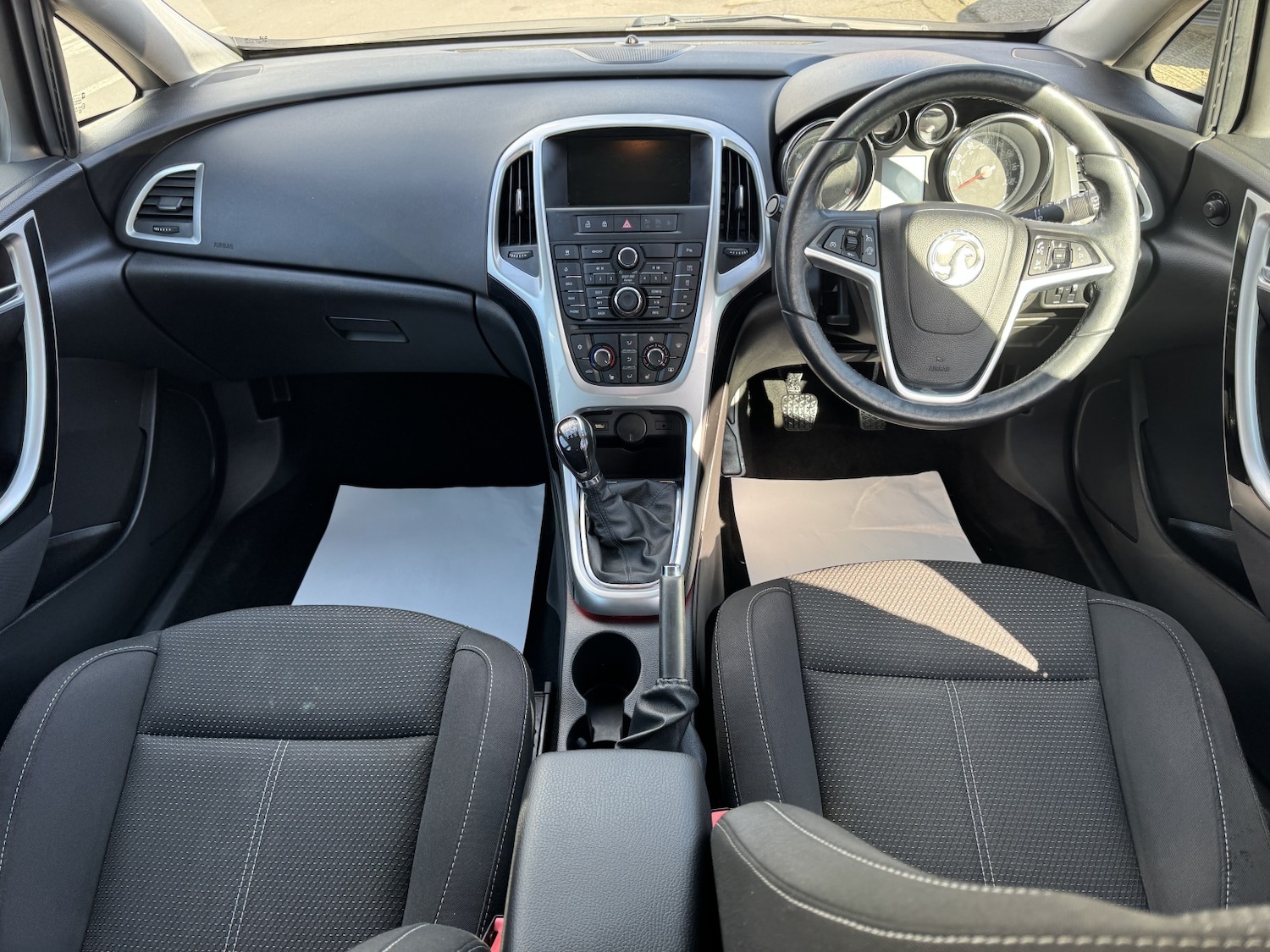 Used Vauxhall Astra 2014 for sale - 78168924: Photo 32