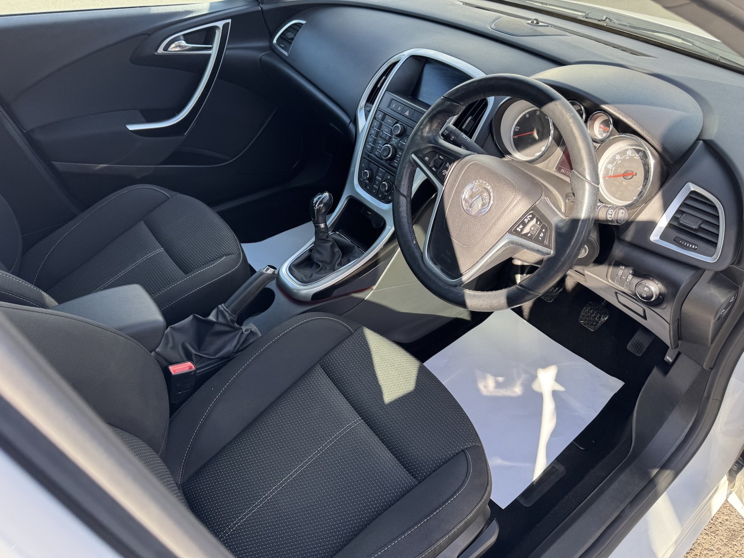 Used Vauxhall Astra 2014 for sale - 78168924: Photo 37