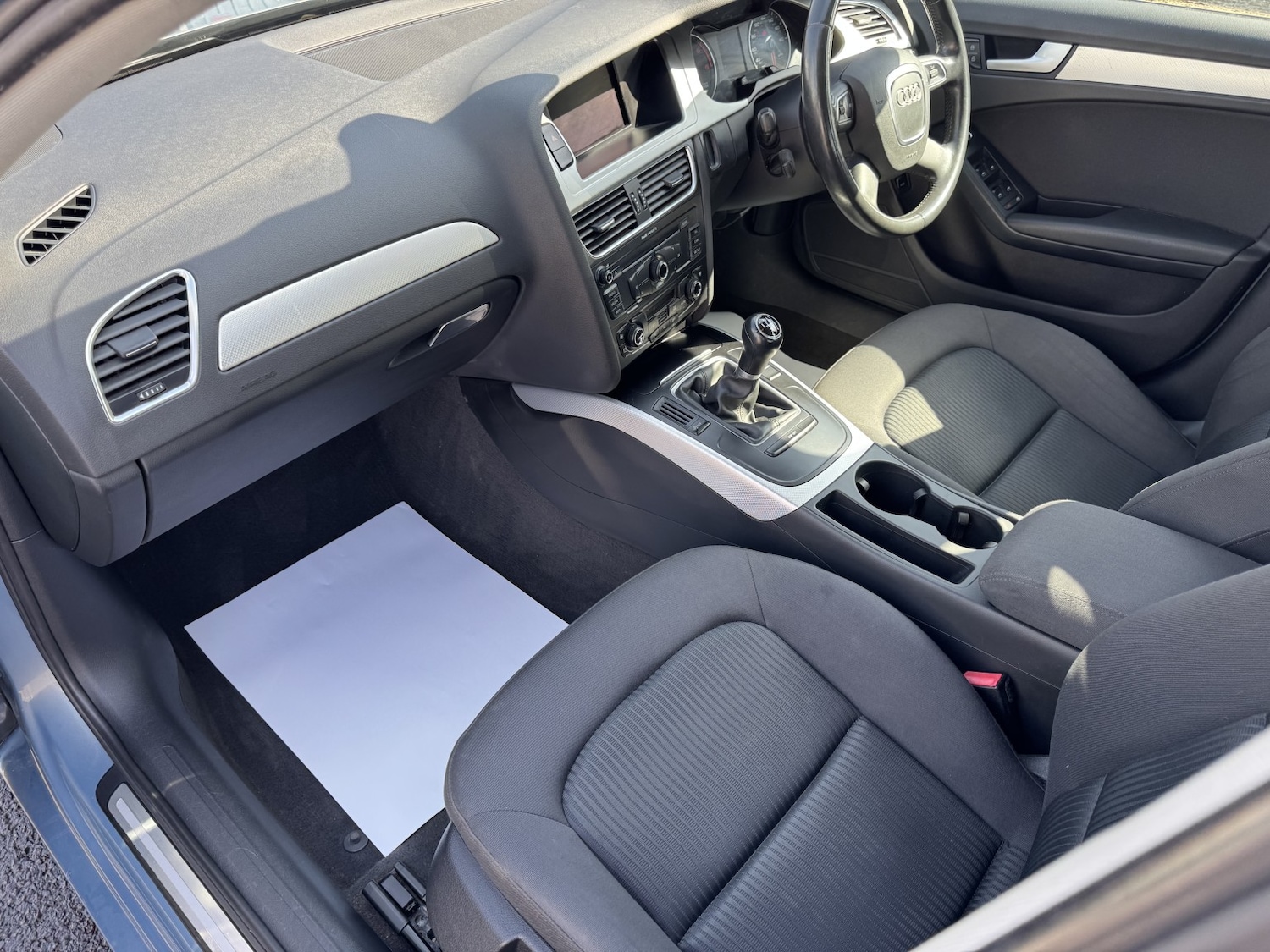 Used Audi A4 2010 for sale - 78168942: Photo 28