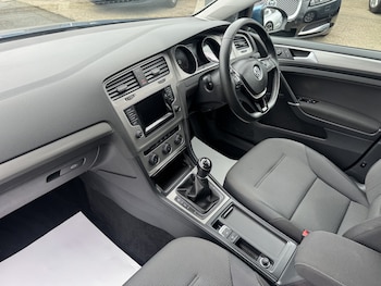 Used Volkswagen Golf 2015 for sale - 78004459: Photo