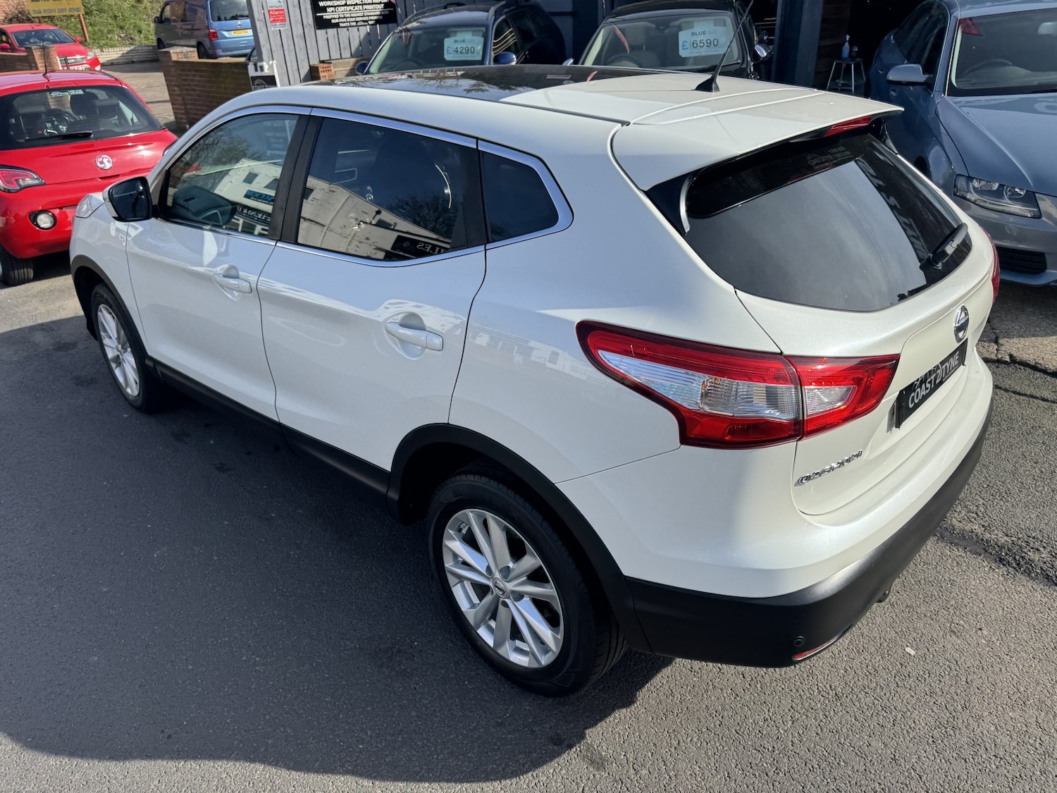Used Nissan Qashqai 2014 for sale - 77945724: Photo 13