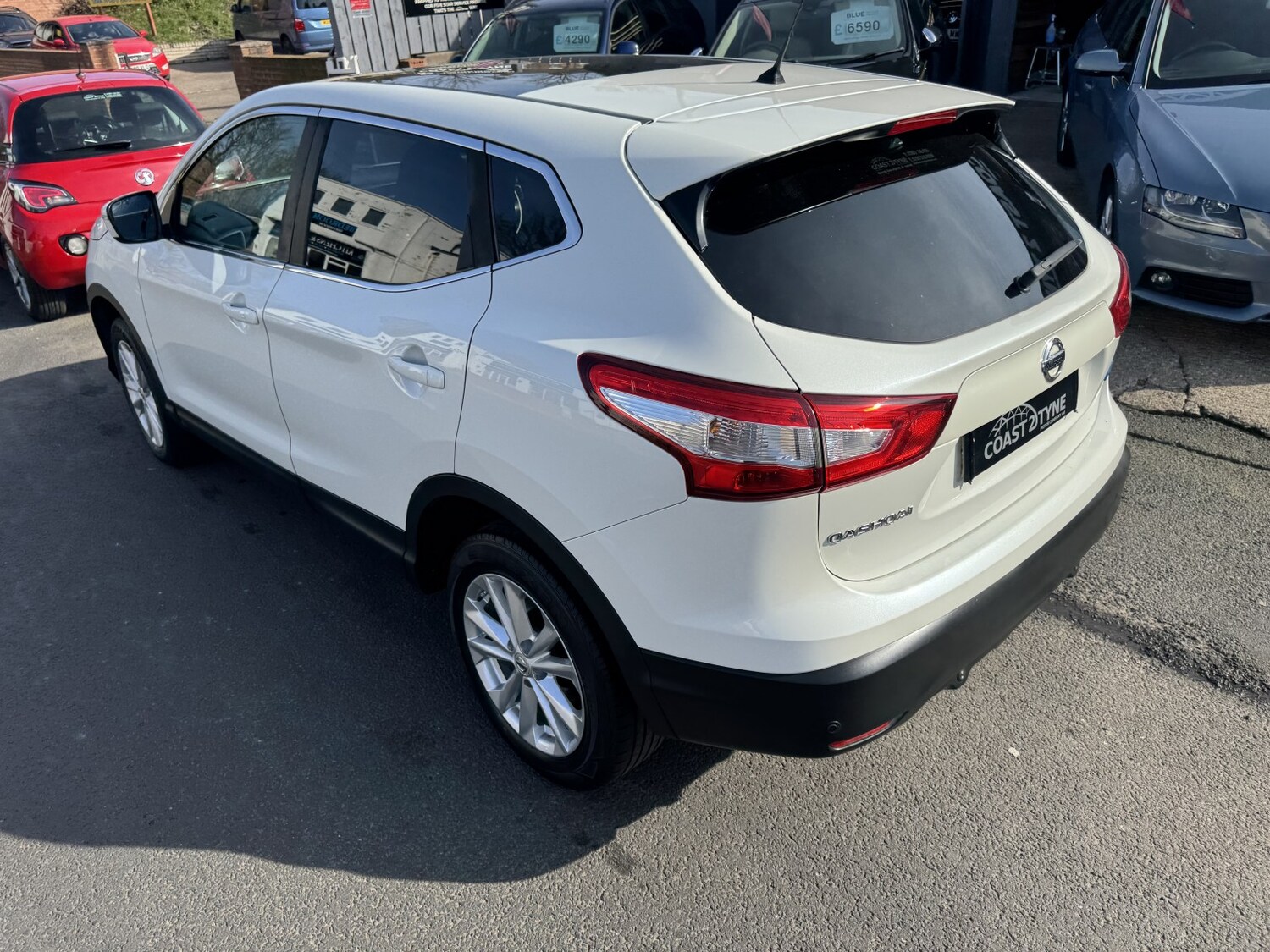 Used Nissan Qashqai 2014 for sale - 77945724: Photo 14