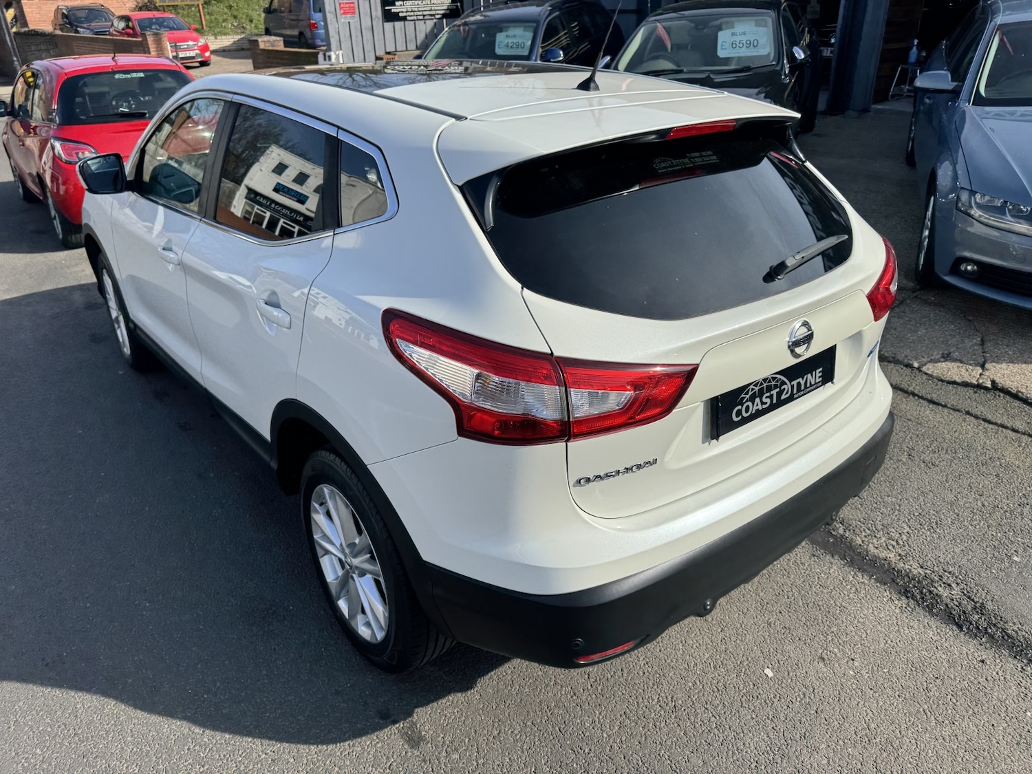 Used Nissan Qashqai 2014 for sale - 77945724: Photo 15