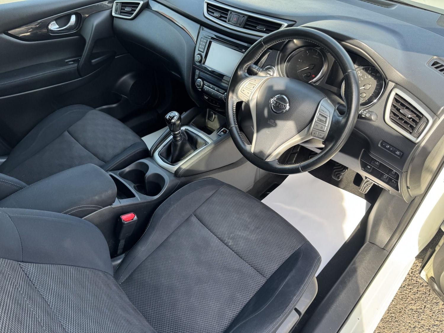 Used Nissan Qashqai 2014 for sale - 77945724: Photo 2