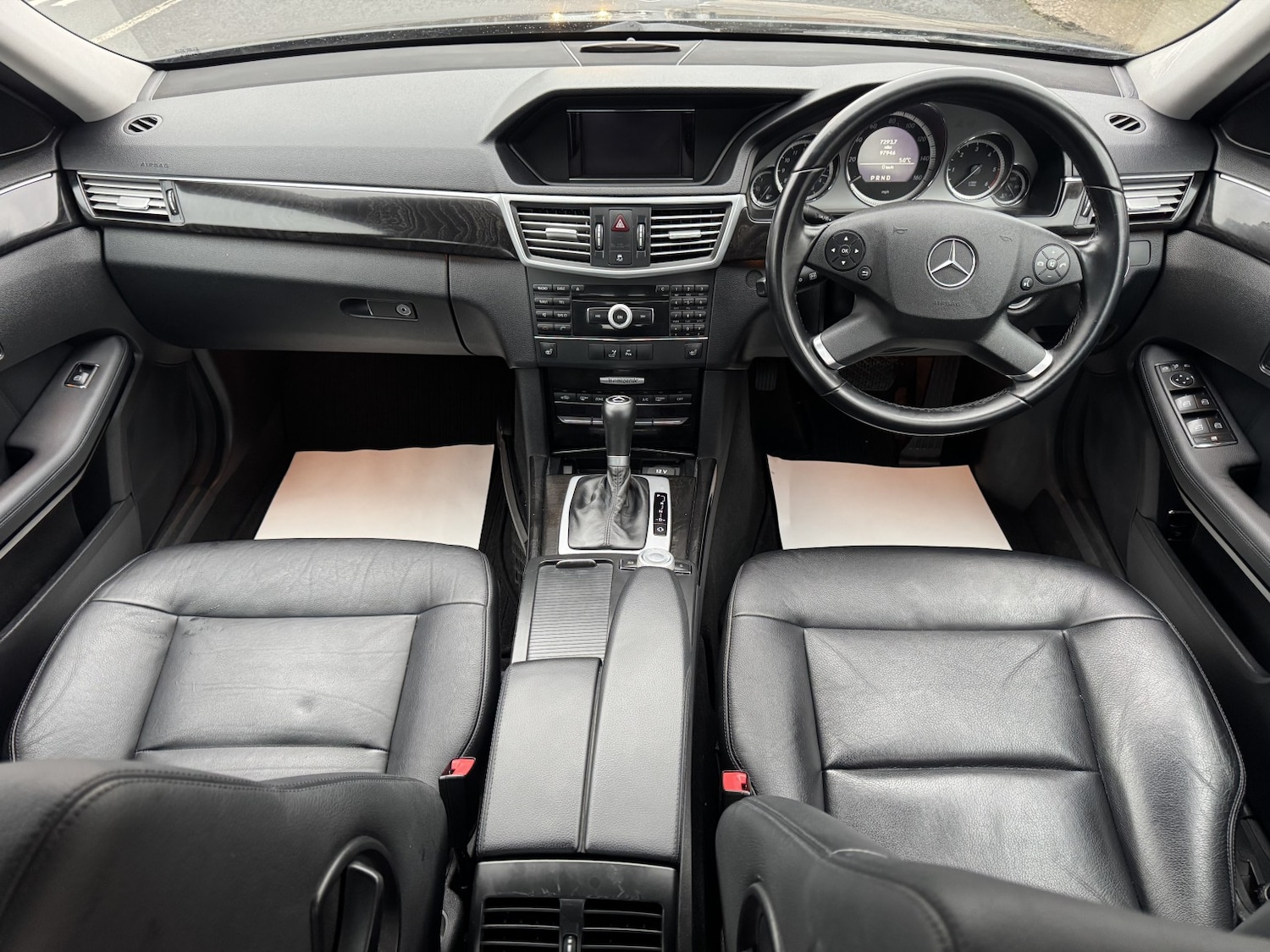 Used Mercedes-Benz E Class 2010 for sale - 77377749: Photo 29