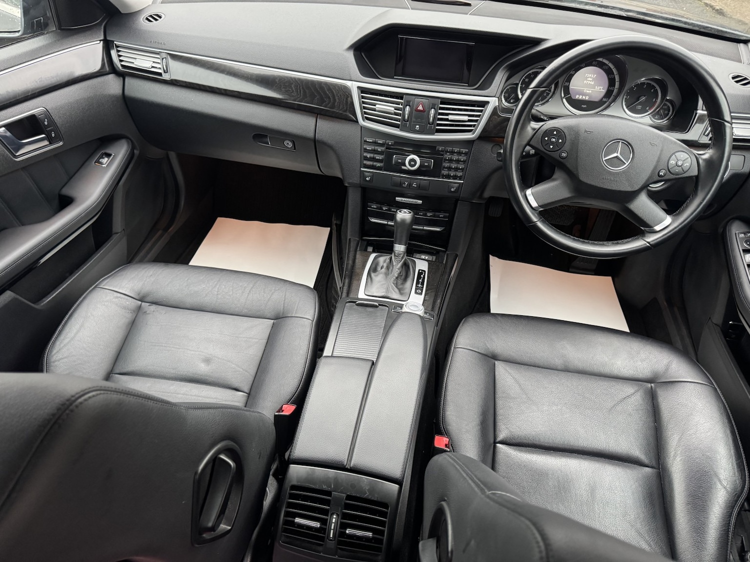 Used Mercedes-Benz E Class 2010 for sale - 77377749: Photo 31