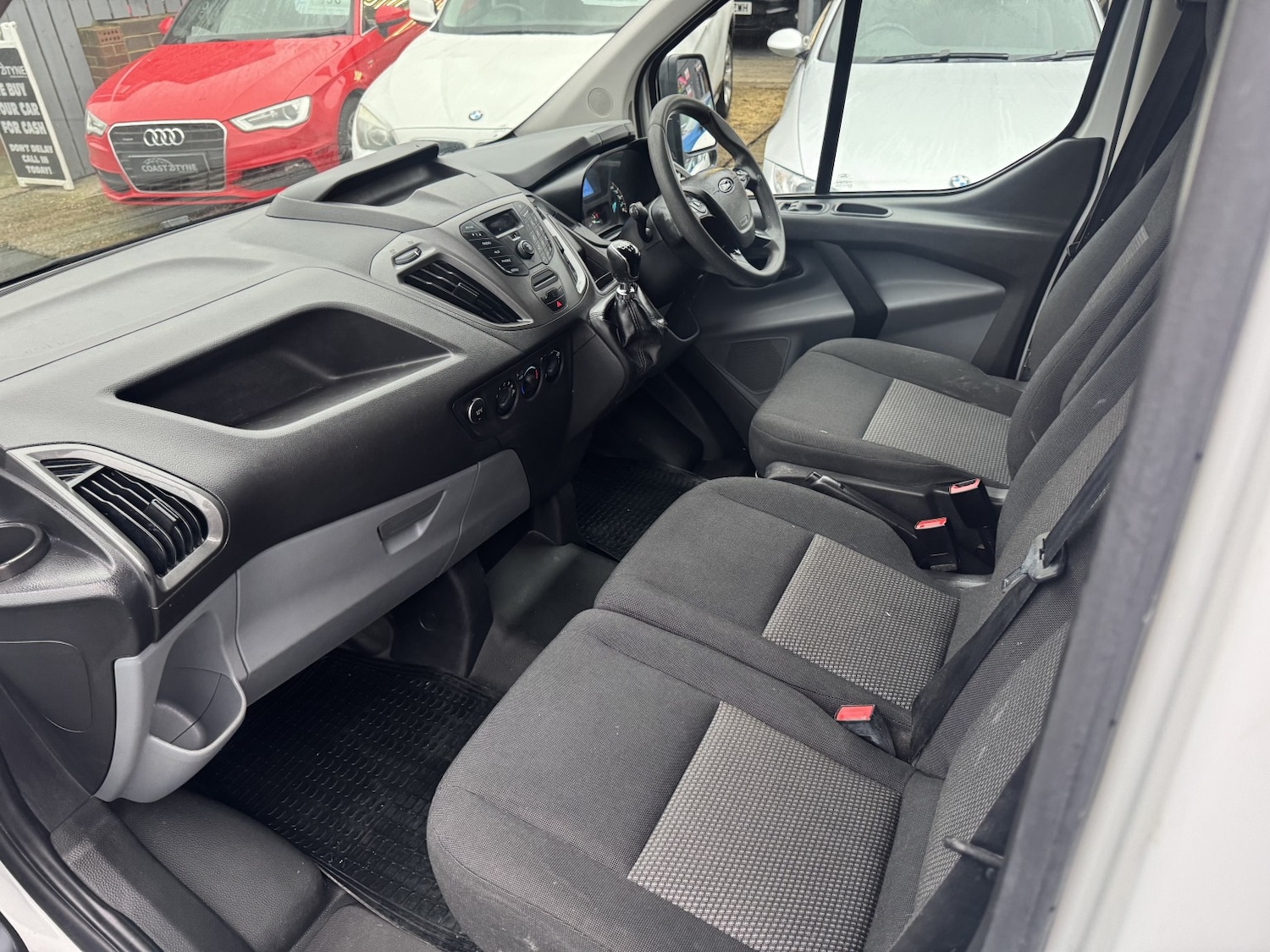 Used Ford Transit Custom 2018 for sale - 77002284: Photo 2