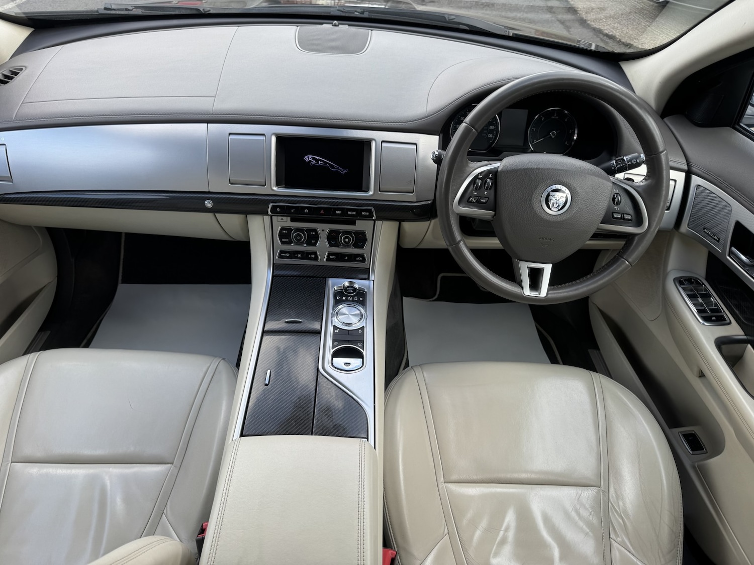 Used Jaguar XF 2012 for sale - 77836985: Photo 39