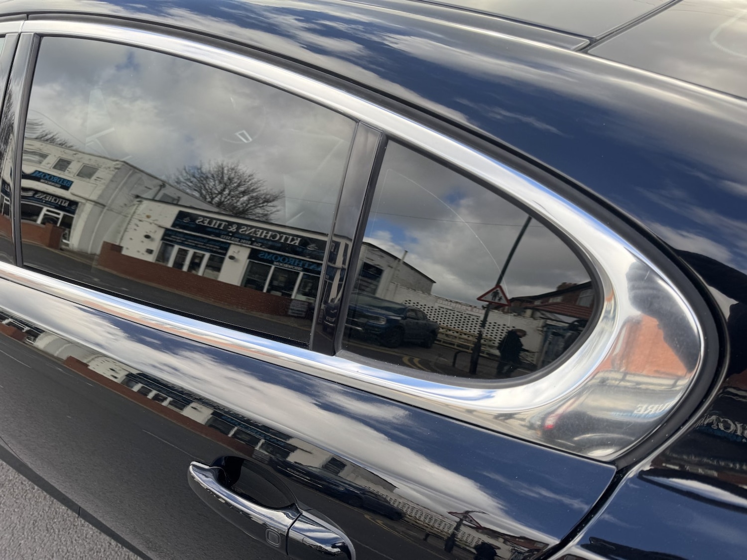 Used Jaguar XF 2012 for sale - 77836985: Photo 41