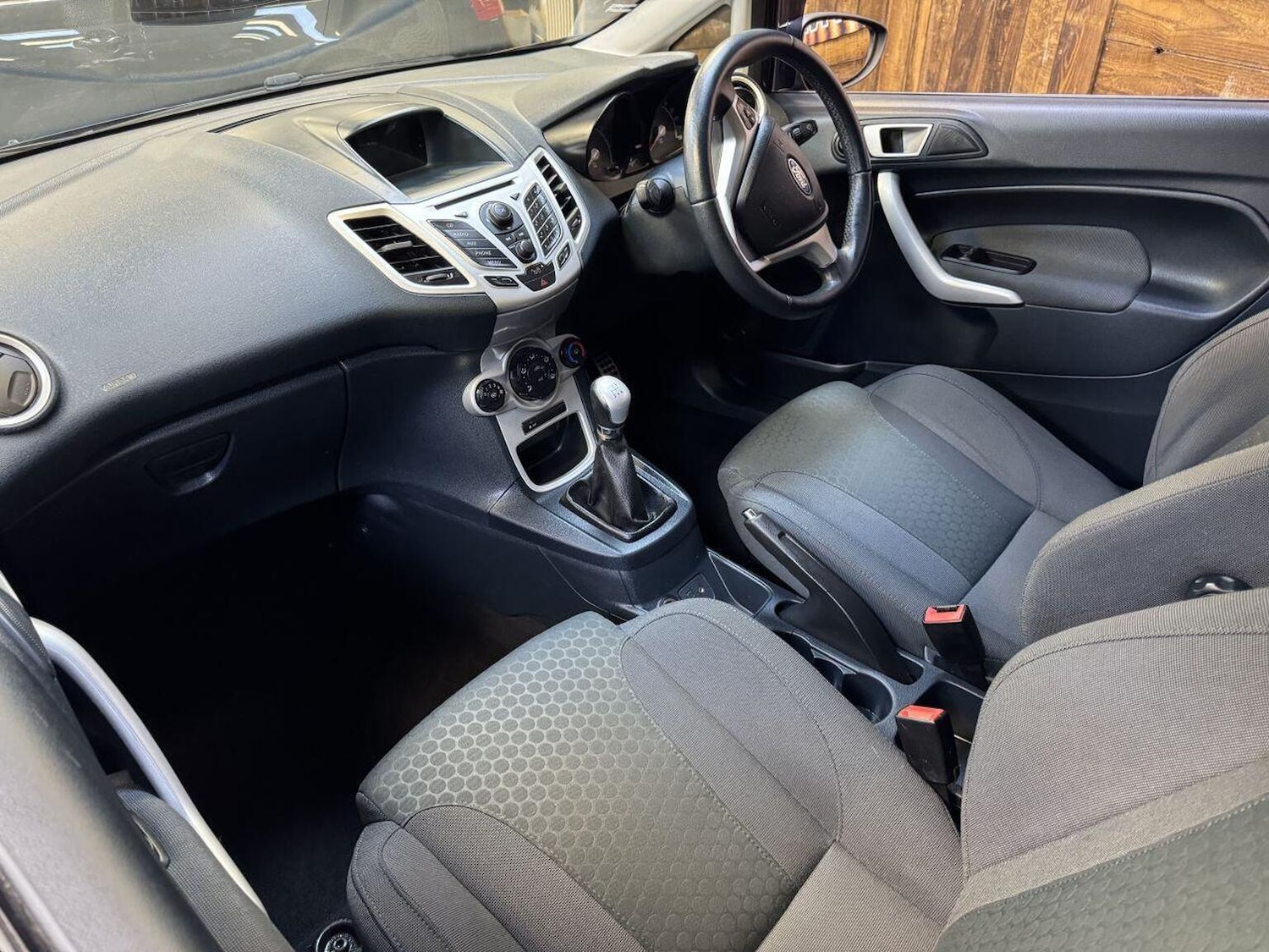 Used Ford Fiesta 2012 for sale - 77002277: Photo 2