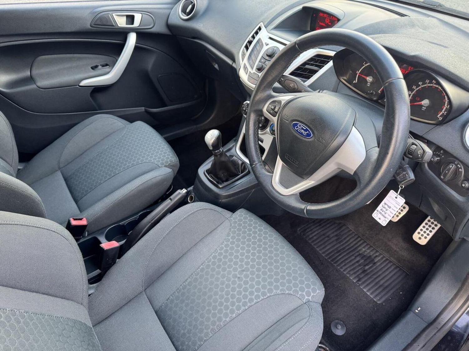 Used Ford Fiesta 2012 for sale - 77002277: Photo 31