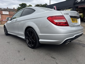 Used Mercedes-Benz C Class 2011 for sale - 79365444: Photo