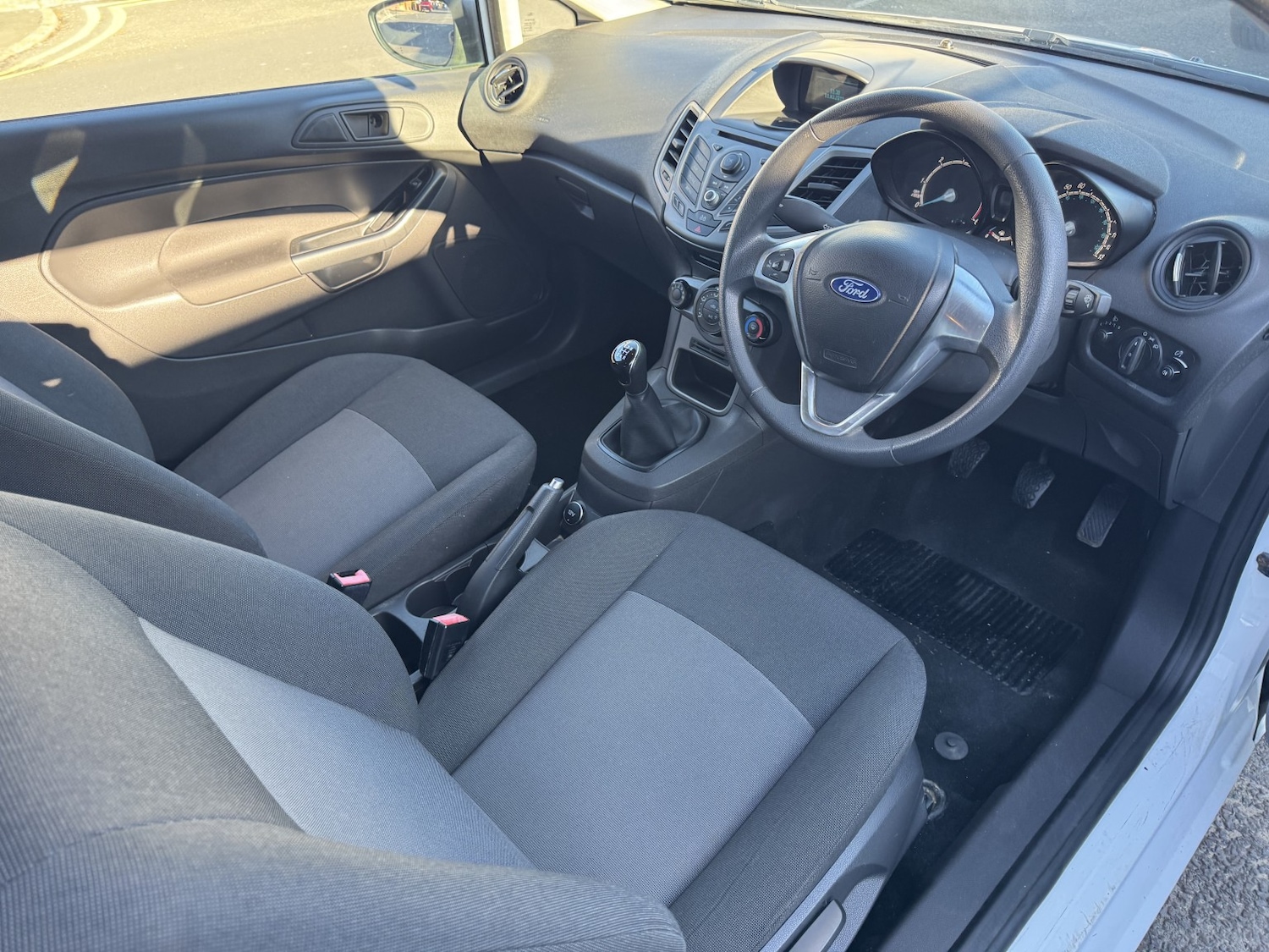 Used Ford Fiesta 2014 for sale - 77148213: Photo 25