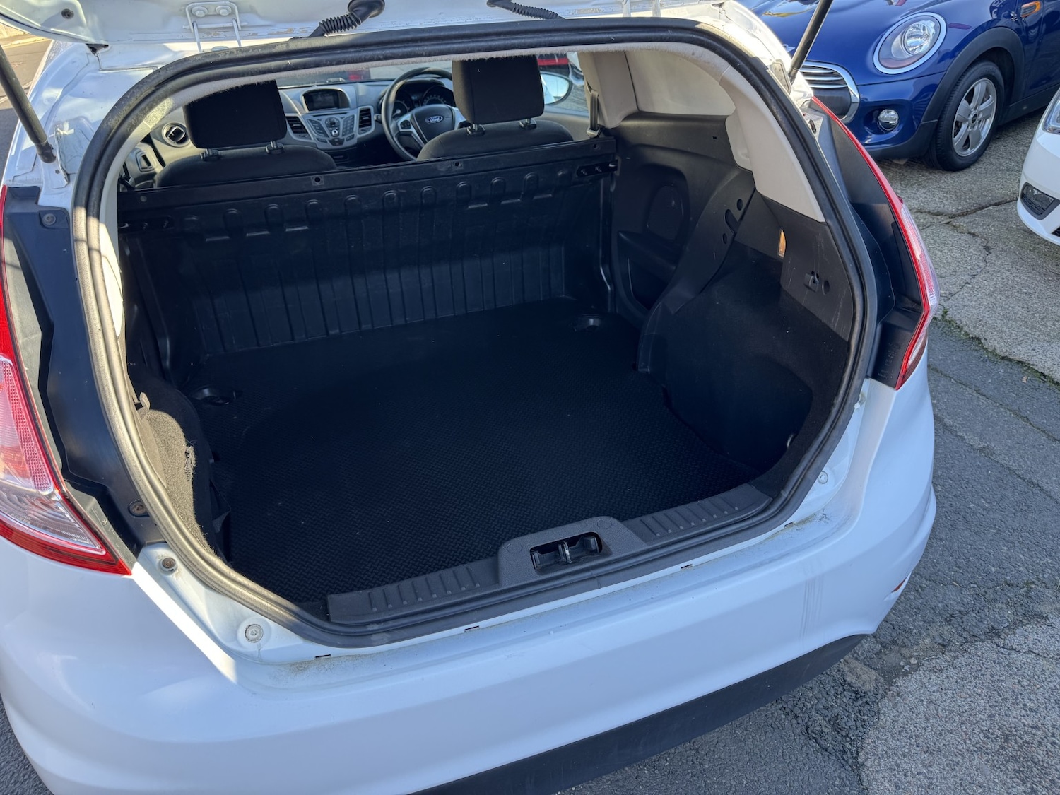 Used Ford Fiesta 2014 for sale - 77148213: Photo 29