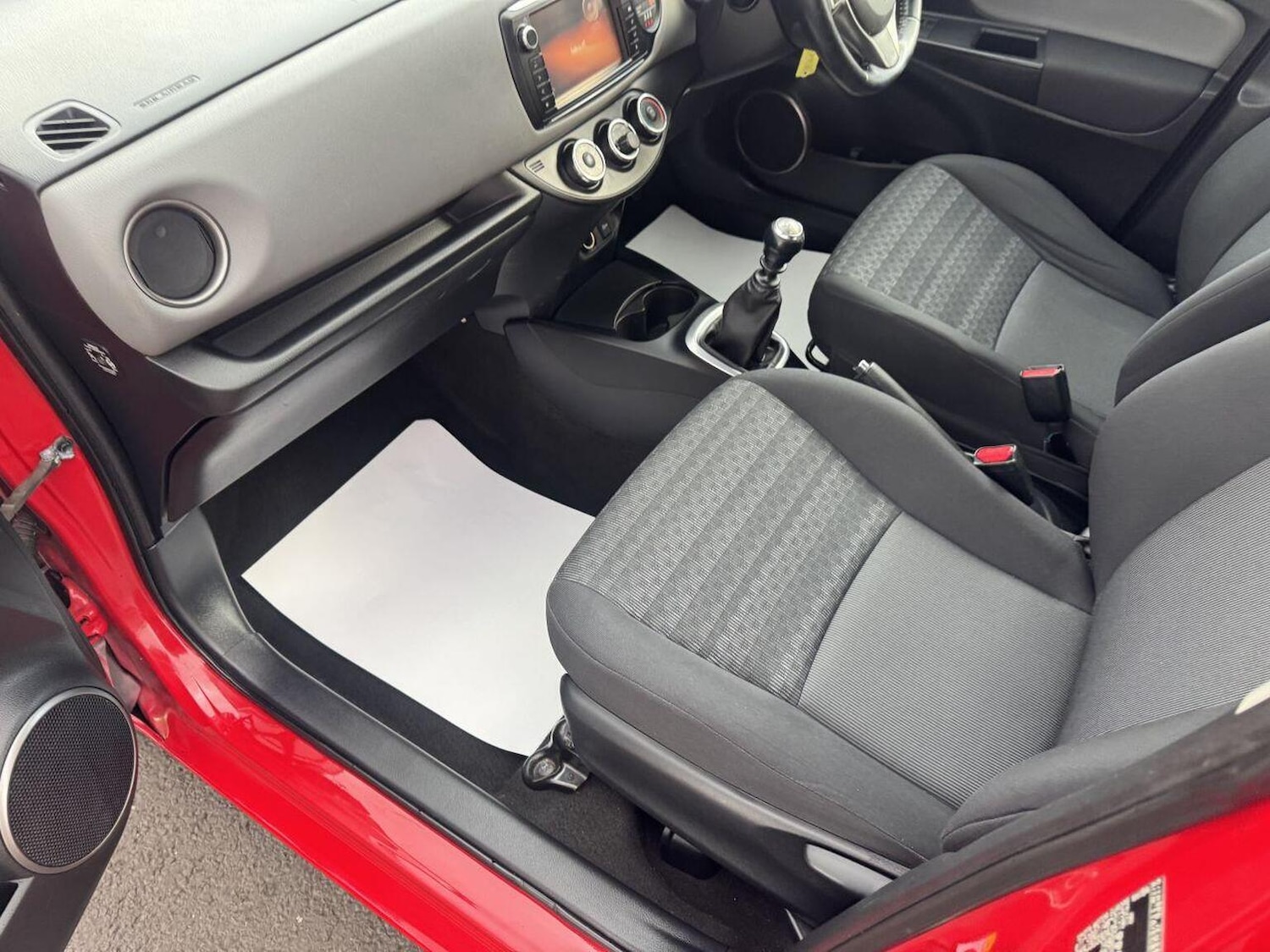 Used Toyota Yaris 2016 for sale - 77002285: Photo 15