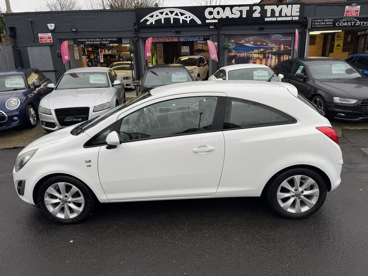 Used Vauxhall Corsa 2014 for sale - 77377774: Photo 2