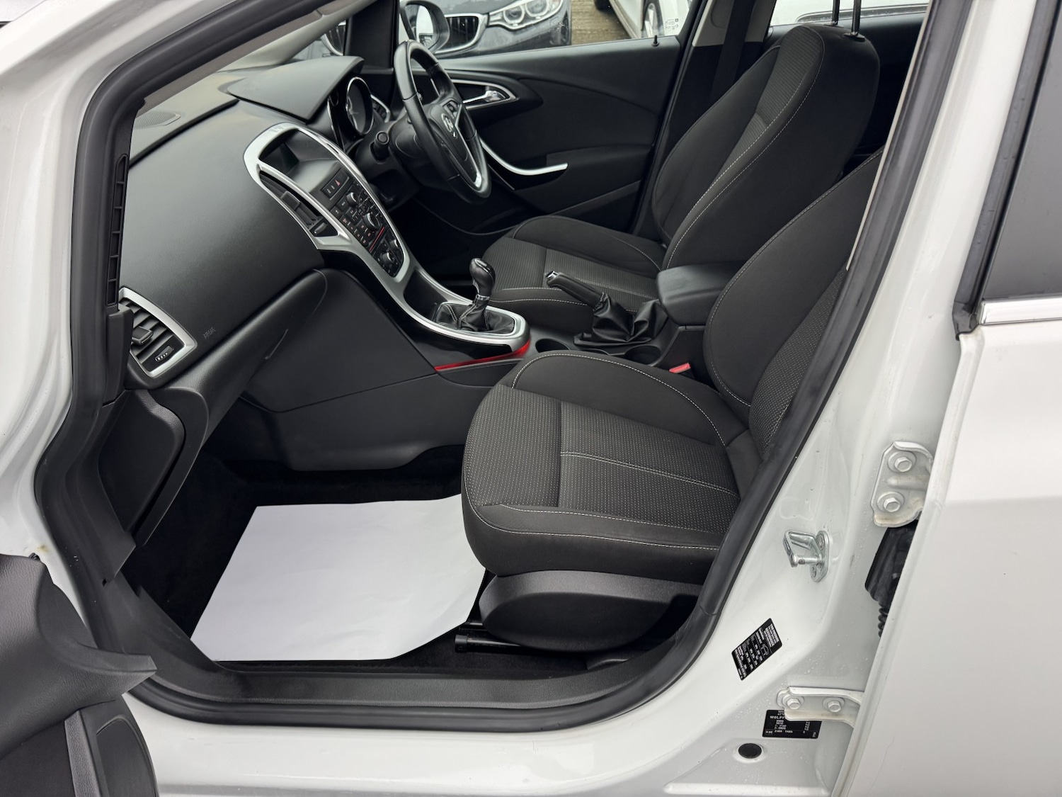 Used Vauxhall Astra 2012 for sale - 77377728: Photo 18