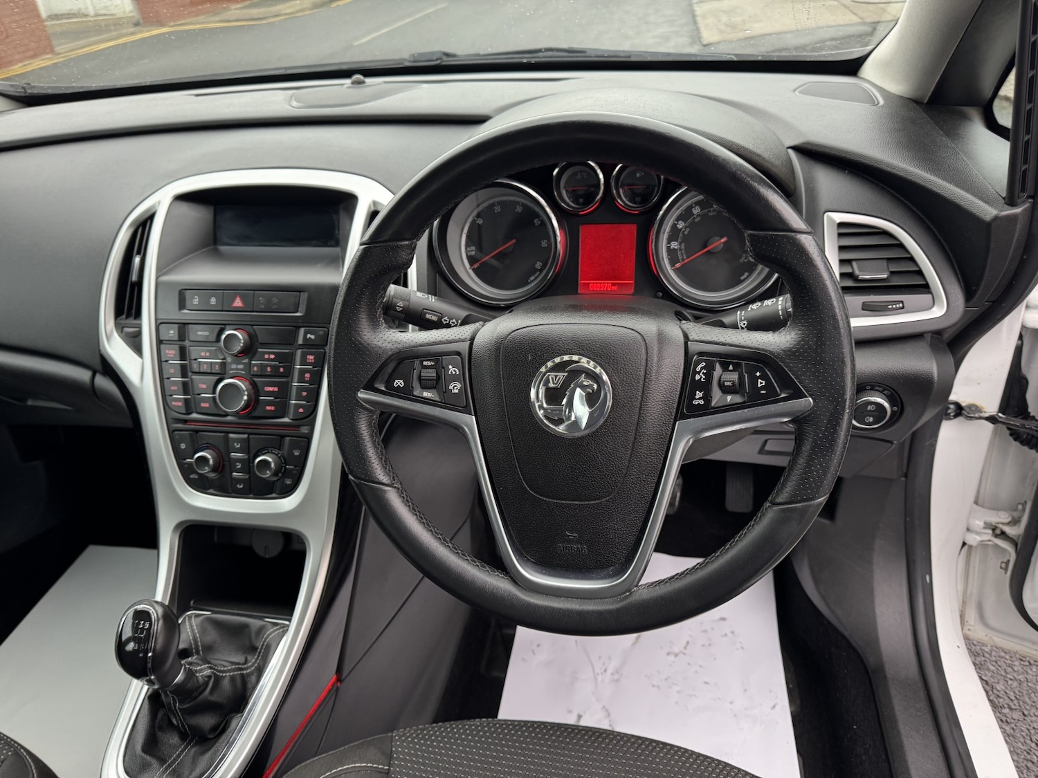 Used Vauxhall Astra 2012 for sale - 77377728: Photo 21