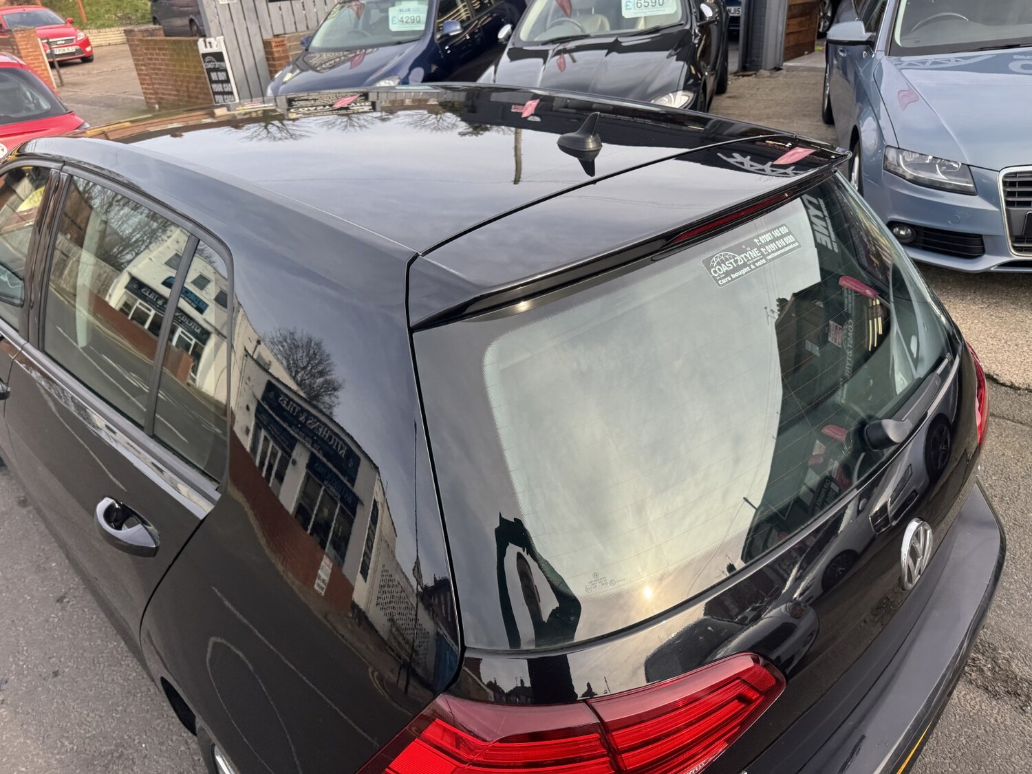 Used Volkswagen Golf 2017 for sale - 77945726: Photo 21