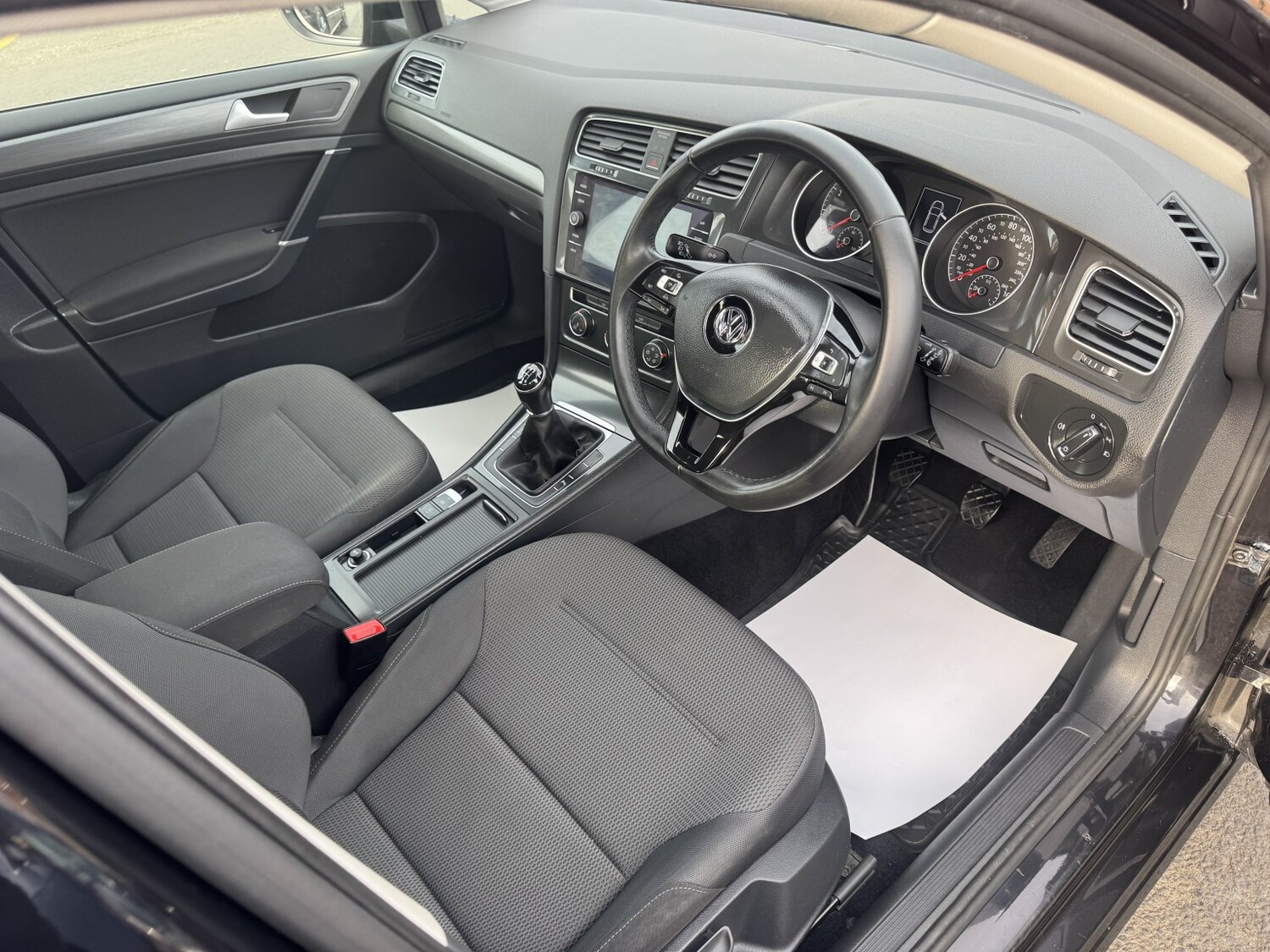 Used Volkswagen Golf 2017 for sale - 77945726: Photo 50