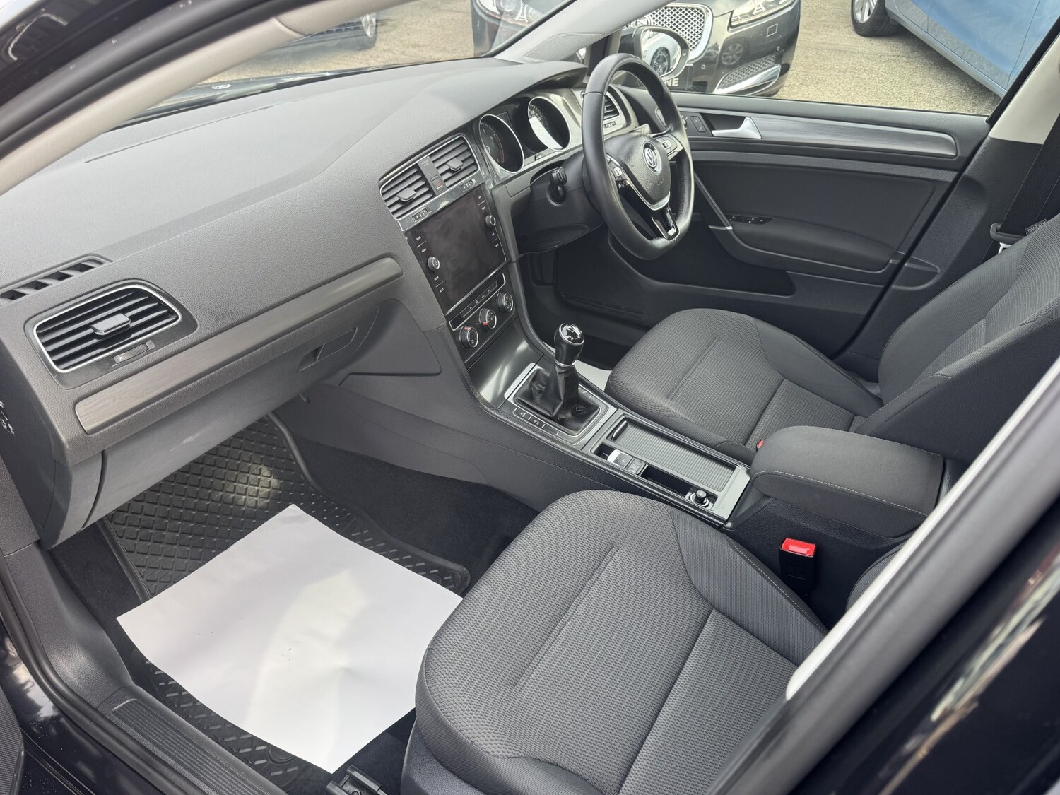 Used Volkswagen Golf 2017 for sale - 77945726: Photo 51