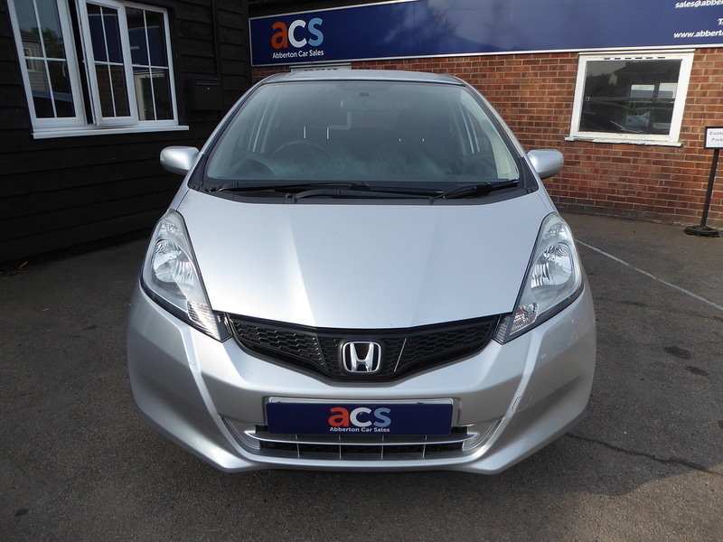 Used Honda Jazz 2015 for sale - 76143672: Photo 3
