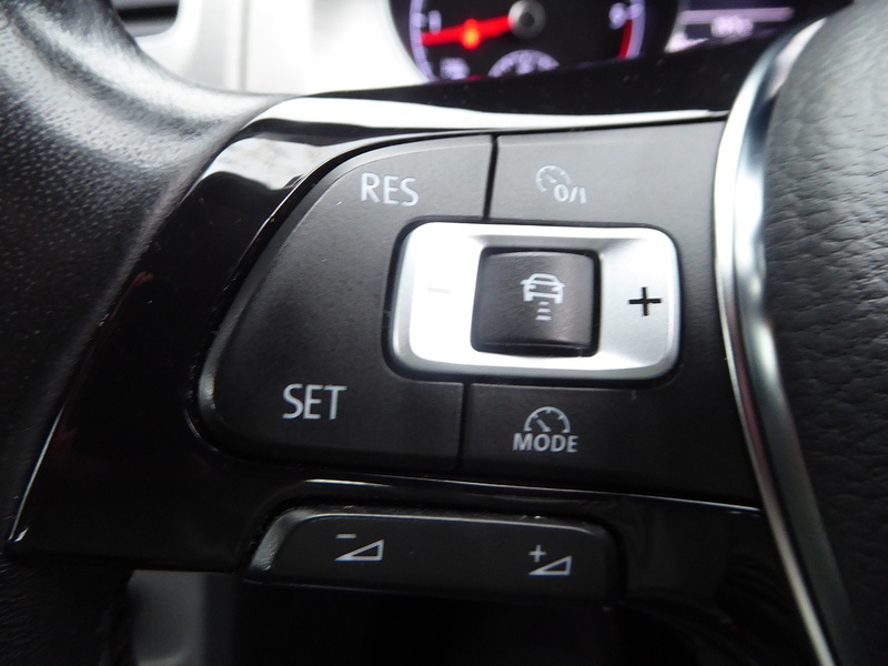 Used Volkswagen Golf 2016 for sale - 76547321: Photo 18