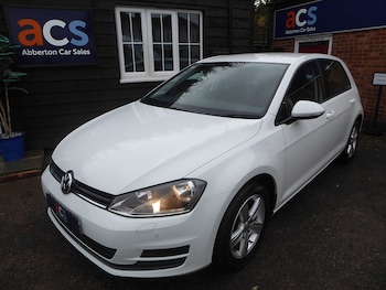 Used Volkswagen Golf 2016 for sale - 76547321: Photo