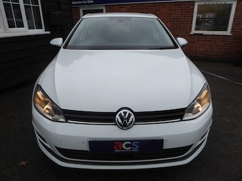 Used Volkswagen Golf 2016 for sale - 76547321: Photo