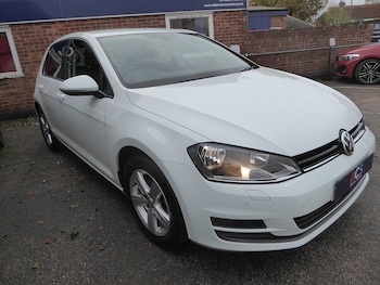Used Volkswagen Golf 2016 for sale - 76547321: Photo