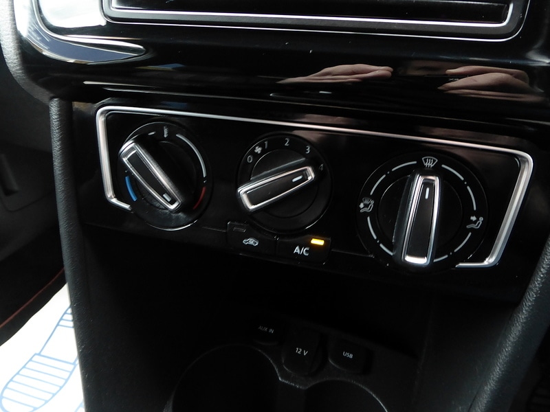 Used Volkswagen Polo 2017 for sale - 77365245: Photo 9