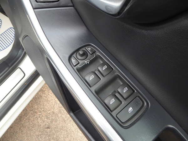 Used Volvo XC60 2015 for sale - 76253215: Photo 20