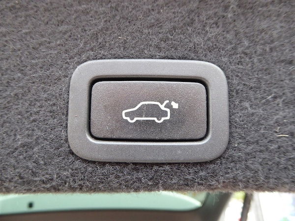Used Volvo XC60 2015 for sale - 76253215: Photo 23