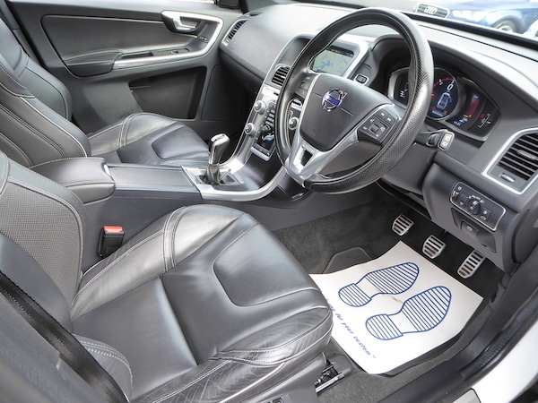 Used Volvo XC60 2015 for sale - 76253215: Photo 9