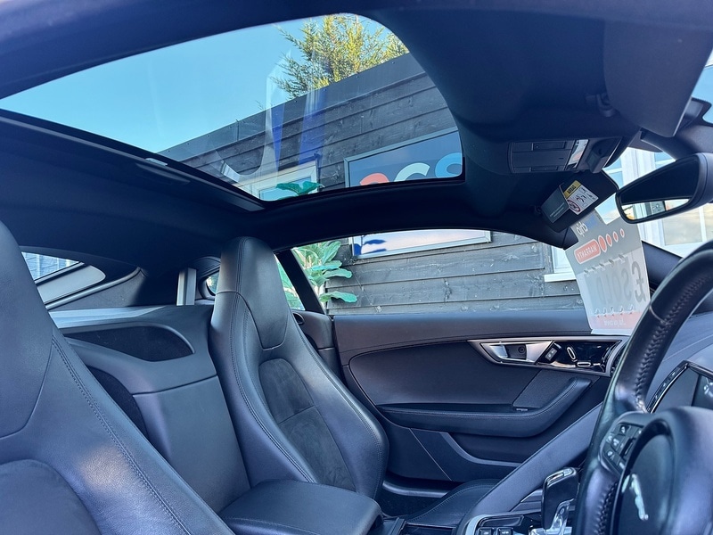 Used Jaguar F-Type 2016 for sale - 76368281: Photo 12