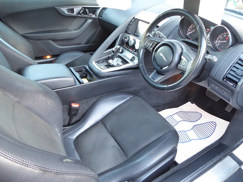 Used Jaguar F-Type 2016 for sale - 76368281: Photo 26